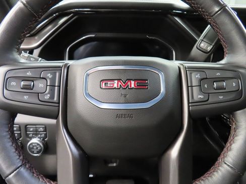 Used 2025 GMC Sierra 2500 AT4X image 64