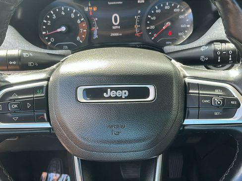 Used 2022 Jeep Compass Latitude AWD/4WD image 13