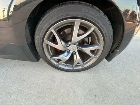 Used 2015 Nissan 370Z Coupe image 25