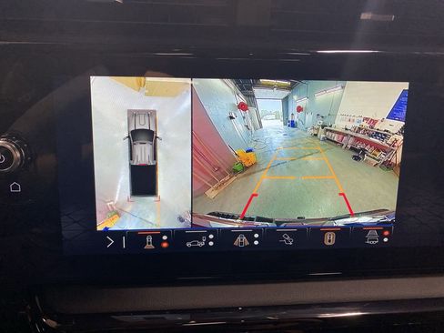 New 2025 GMC Sierra 3500 AT4 w/ AT4 Premium Plus Package image 27