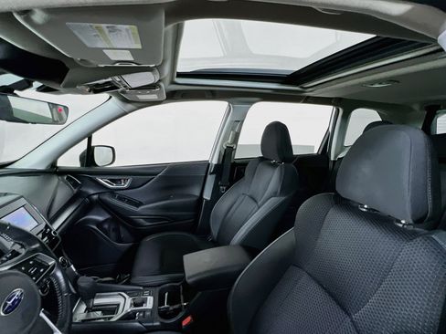 Used 2023 Subaru Forester Premium AWD/4WD image 21