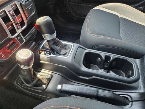 Used 2023 Jeep Gladiator Mojave w/ LED Lighting Group AWD/4WD image 15