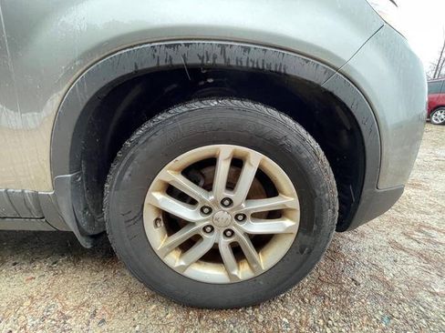 Used 2014 Kia Sorento LX image 19