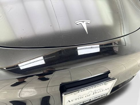 Used 2023 Tesla Model Y Long Range AWD/4WD image 25