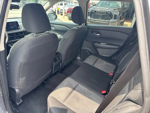 Used 2024 Nissan Rogue SV FWD image 16