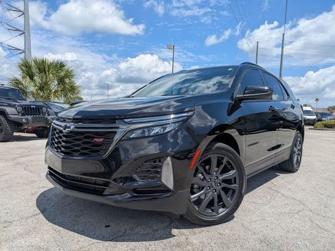 Used 2023 Chevrolet Equinox RS FWD image 1