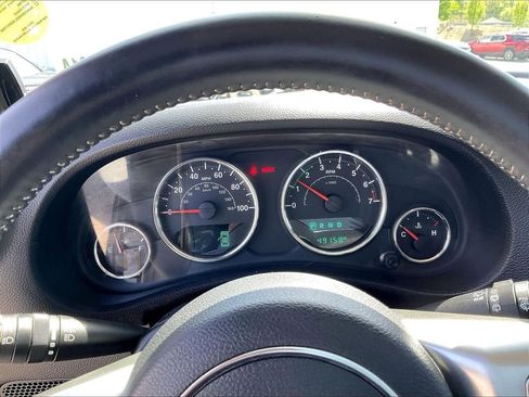 Used 2015 Jeep Wrangler Unlimited Sport AWD/4WD image 25