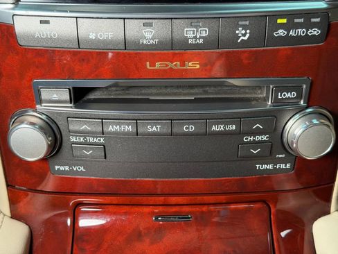Used 2010 Lexus LS 460 RWD image 45