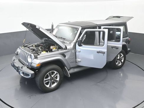 Used 2019 Jeep Wrangler Unlimited Sahara AWD/4WD image 66