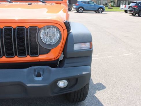 Used 2025 Jeep Wrangler Unlimited Sport AWD/4WD image 37