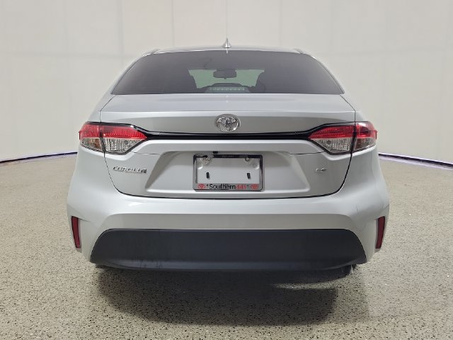 Used 2024 Toyota Corolla LE FWD image 6