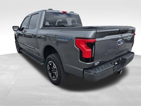 Used 2023 Ford F150 Lightning XLT image 4