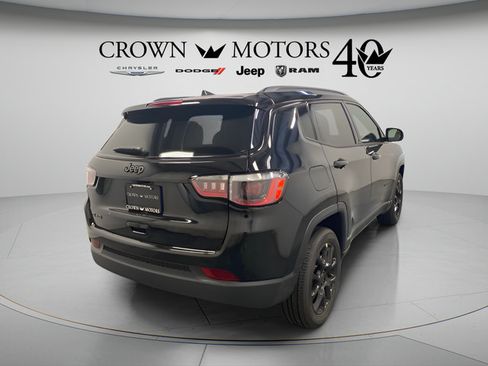Used 2026 Jeep Compass Latitude AWD/4WD image 6