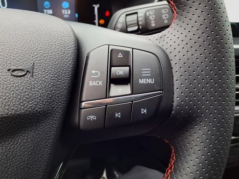 New 2026 Ford Escape ST-Line w/ Tech Pack #1 AWD/4WD image 19