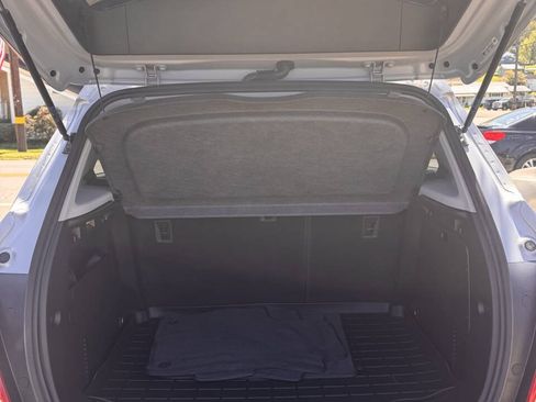 Used 2017 Chevrolet Trax LT w/ LT Convenience Package FWD image 6