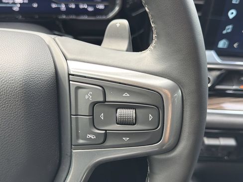 Used 2025 Chevrolet Silverado 1500 LT Trail Boss w/ LT Trail Boss Premium Package AWD/4WD image 9