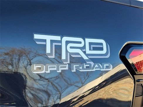 Used 2024 Toyota Tacoma TRD Off-Road image 30