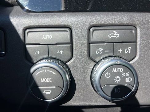 Used 2026 GMC Sierra 1500 Elevation image 39