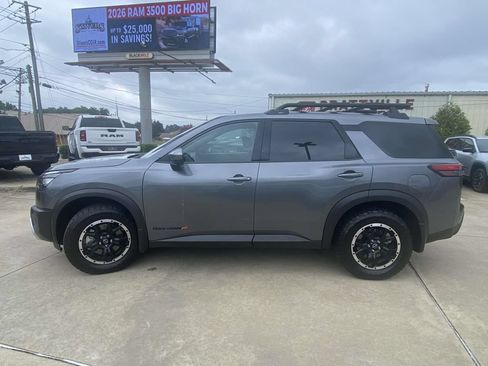 Used 2025 Nissan Pathfinder Rock Creek AWD/4WD image 39