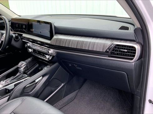 Used 2025 Kia Telluride EX AWD/4WD image 14
