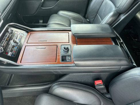 Used 2023 Lincoln Navigator Reserve AWD/4WD image 20