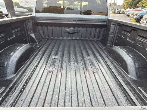 New 2026 Chevrolet Silverado 2500 ZR2 AWD/4WD image 12