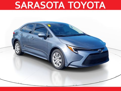 Used 2023 Toyota Corolla LE FWD image 1