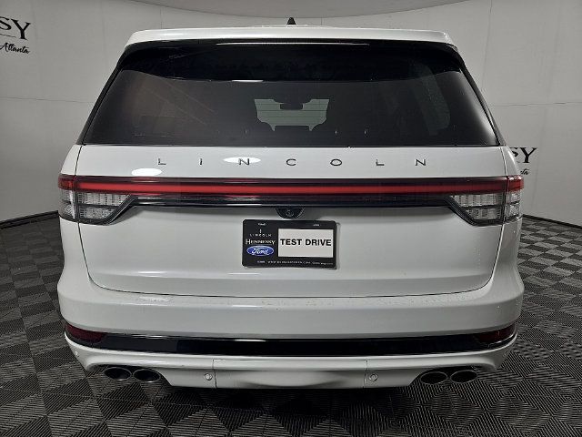 Used 2026 Lincoln Aviator Reserve AWD/4WD image 6