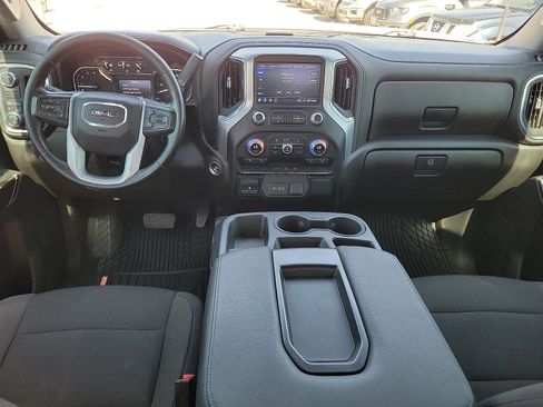 Used 2022 GMC Sierra 2500 SLE w/ SLE Value Package; AWD/4WD image 9