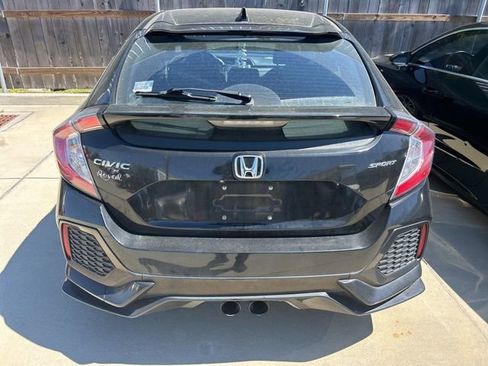 Used 2018 Honda Civic Sport image 5