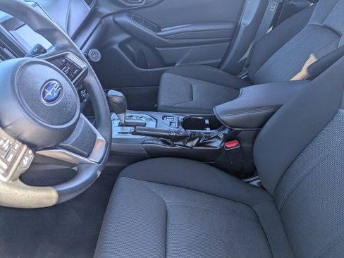 Used 2017 Subaru Impreza 2.0i Premium image 18