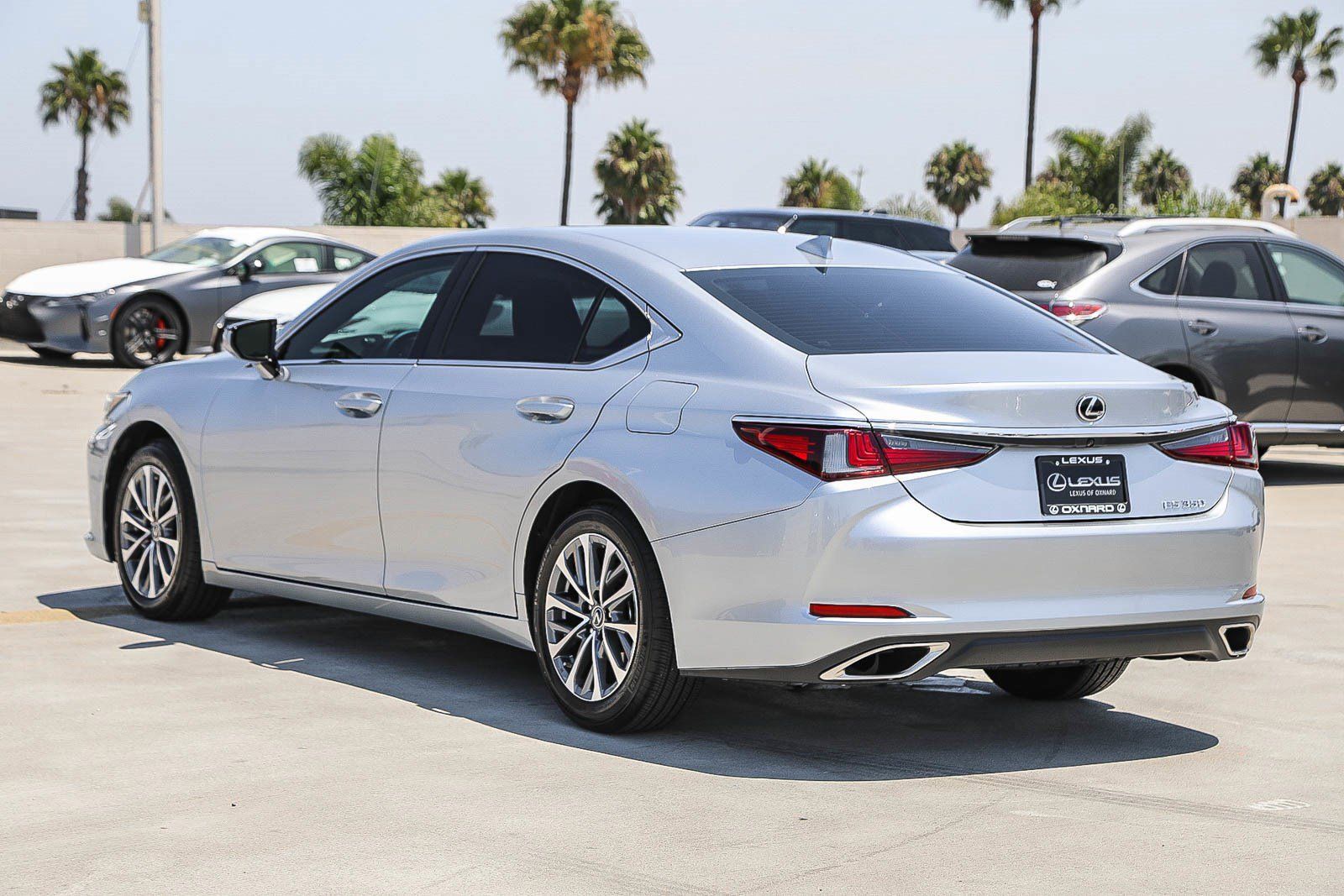 Used 2025 Lexus ES 350 FWD image 5