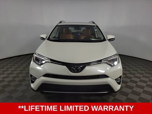 Used 2018 Toyota RAV4 Limited FWD image 3