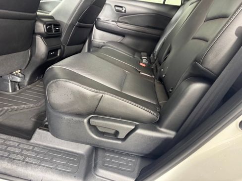 Used 2025 Honda Passport EX-L image 30