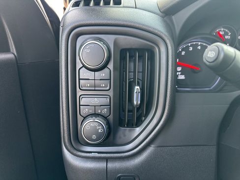 Used 2024 Chevrolet Silverado 1500 Custom Trail Boss image 11