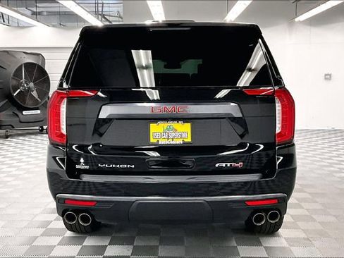 Used 2023 GMC Yukon AT4 w/ Technology Package AWD/4WD image 5