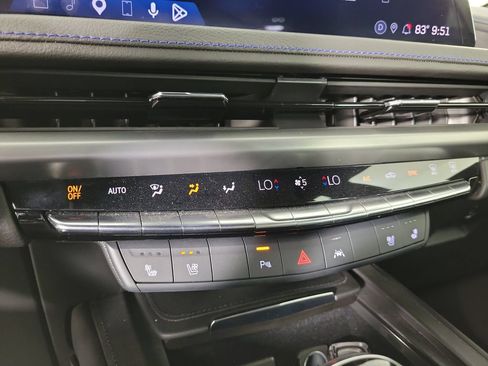 Certified 2024 Cadillac XT4 Sport FWD image 25