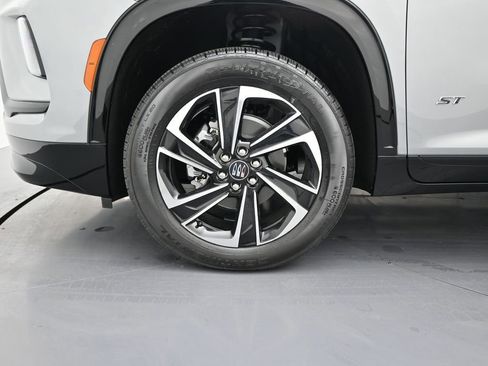 New 2026 Buick Enclave Sport Touring w/ Power Package image 8