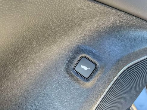 Used 2023 Acura MDX SH-AWD image 21