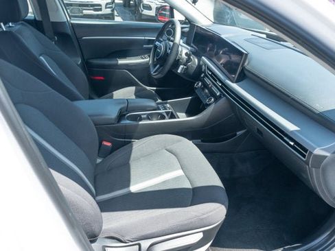 Used 2025 Hyundai Sonata SEL FWD image 40