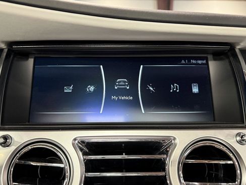 Used 2019 Rolls-Royce Dawn image 99