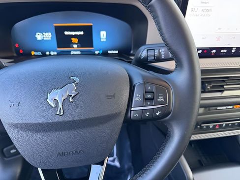 Used 2025 Ford Bronco Sport Big Bend w/ Convenience Package image 17