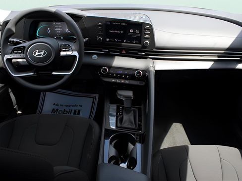 New 2025 Hyundai Elantra Blue image 15