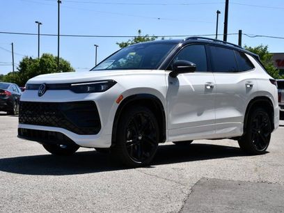 New 2026 Volkswagen Tiguan SE R-Line