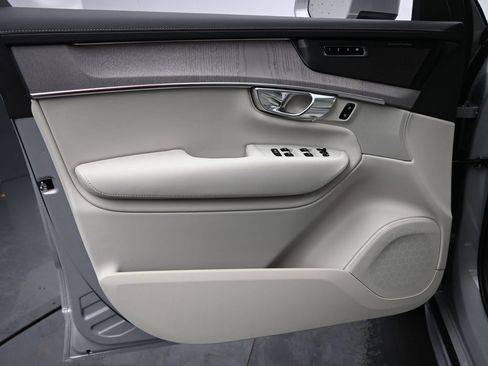 New 2026 Volvo XC90 T8 Ultra w/ Protection Package Premier AWD/4WD image 22