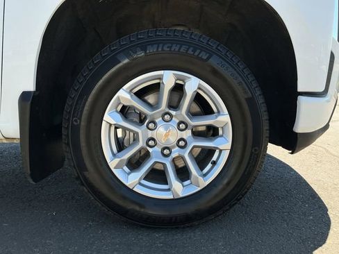 Used 2021 Chevrolet Silverado 1500 RST AWD/4WD image 24
