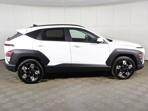 Used 2024 Hyundai Kona SEL AWD/4WD image 12