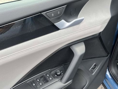 New 2026 Volkswagen Tiguan SE R-Line AWD/4WD image 13