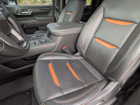 Used 2024 GMC Sierra 2500 AT4 w/ AT4 Premium Plus Package image 13