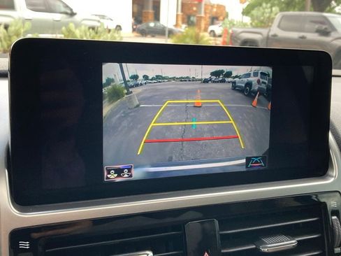 Used 2023 Lexus GX 460 Premium image 24